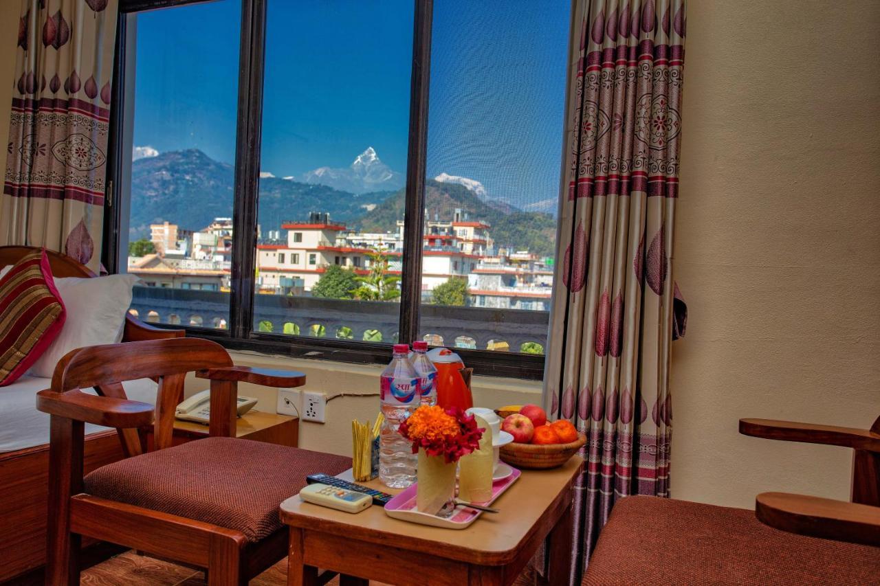 Hotel Grand Holiday Покхара Экстерьер фото