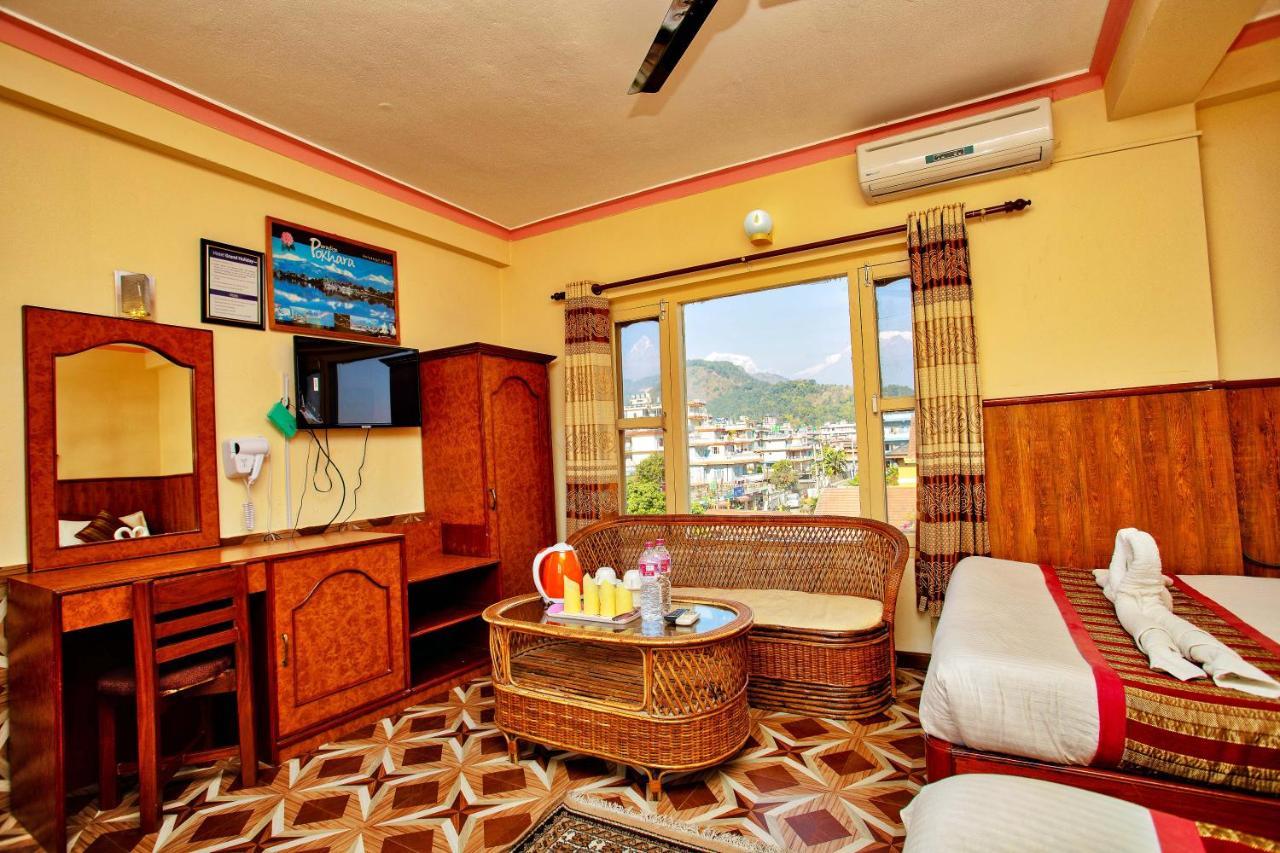 Hotel Grand Holiday Покхара Экстерьер фото